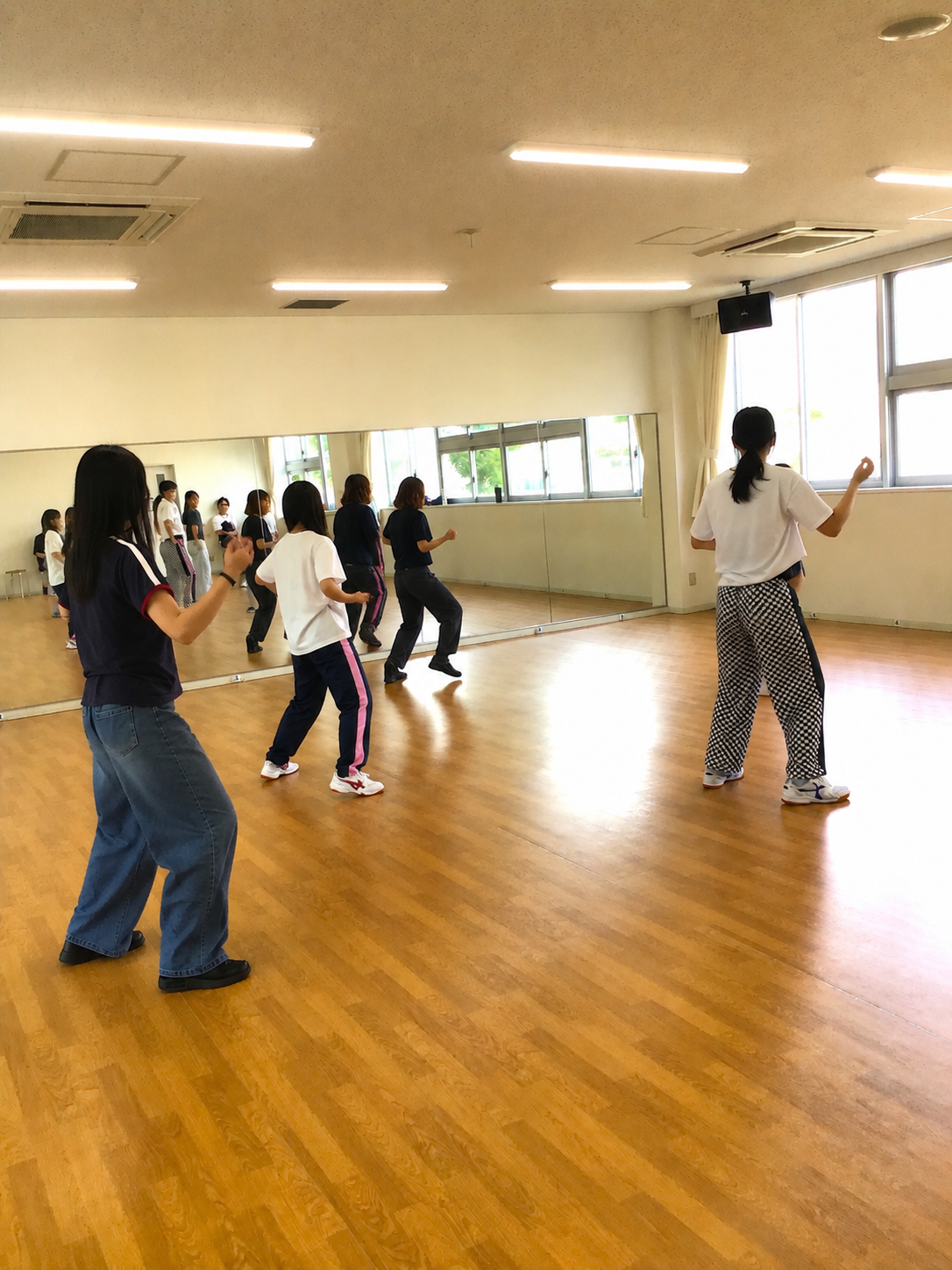堺リベラル高校　ダンス体験