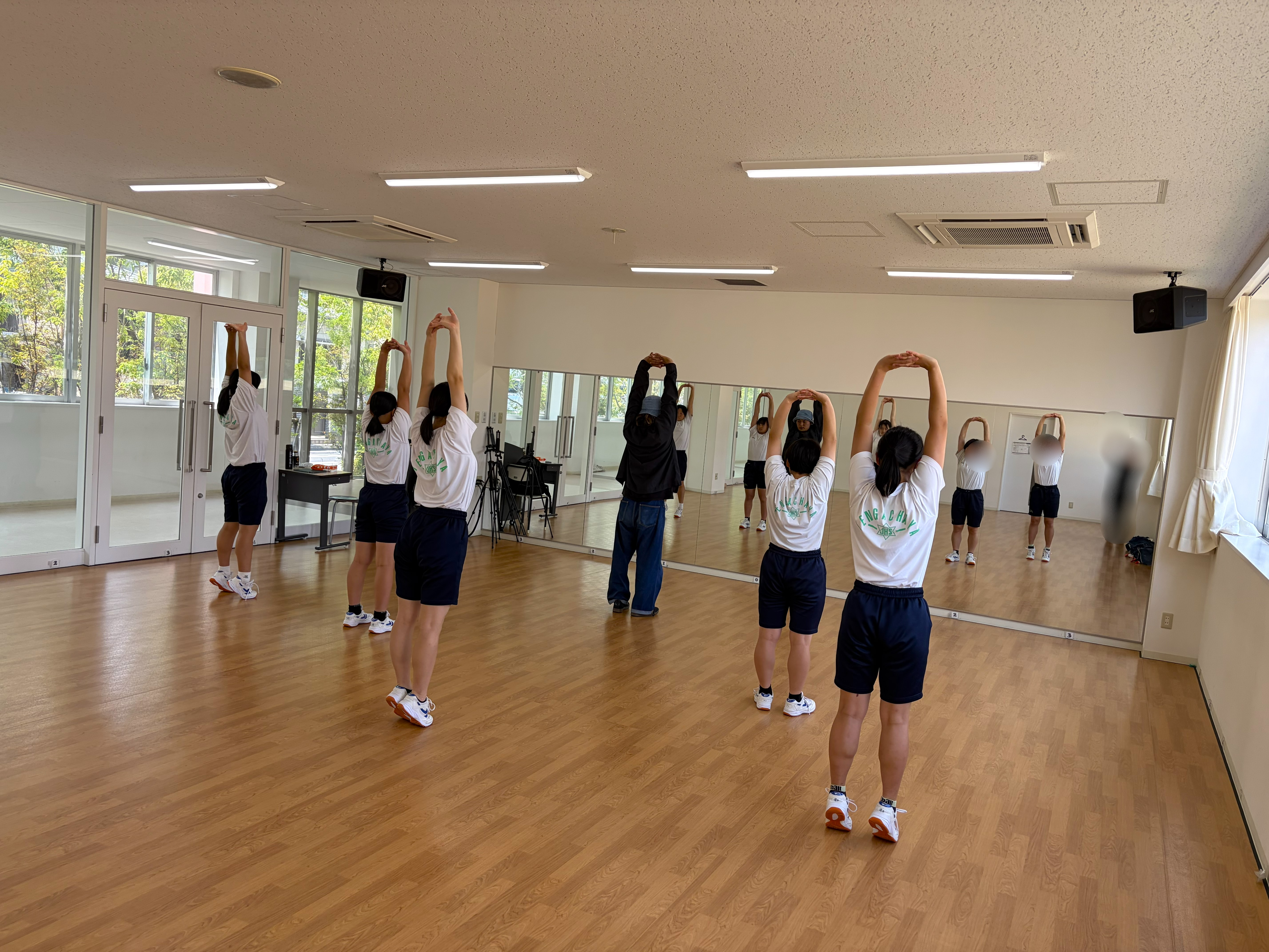 堺リベラル高校　ダンス体験