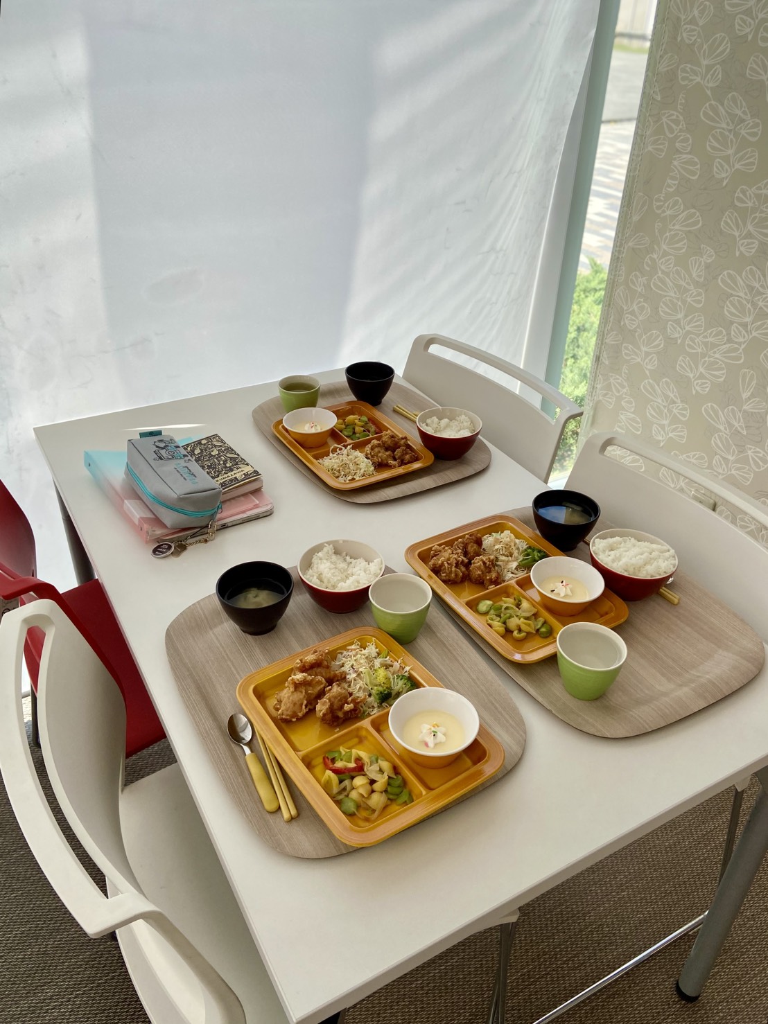 堺リベラル高校　スクールランチ