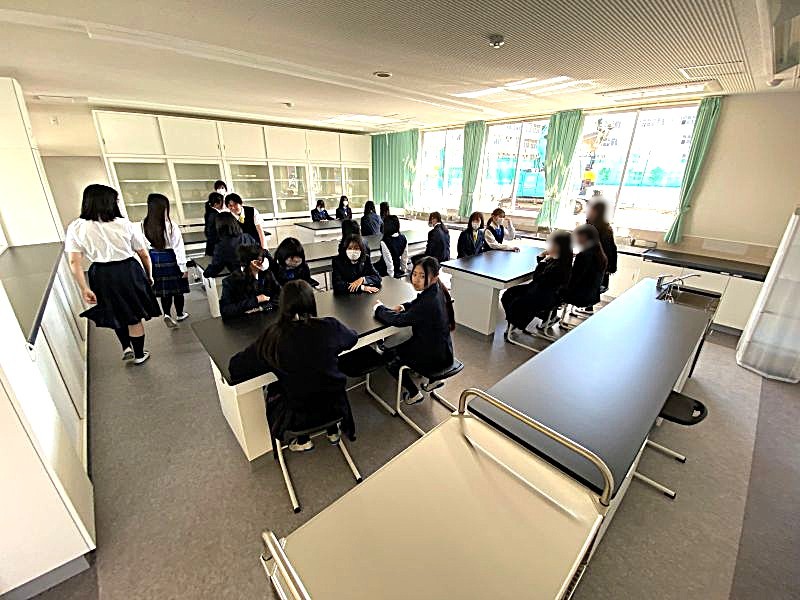 堺リベラル中学校　新校舎内覧会