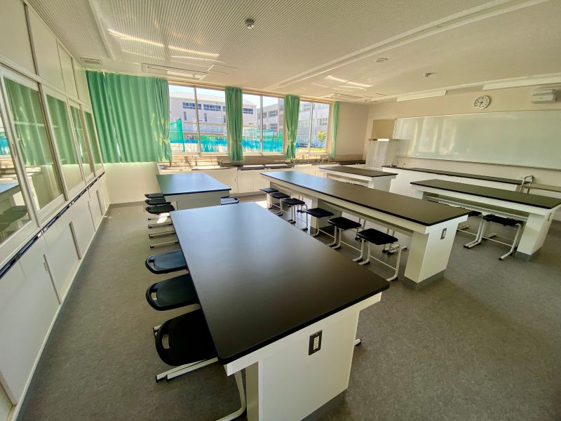 堺リベラル高校　新校舎内覧会