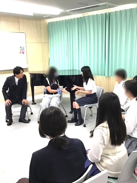 堺リベラル高校　オープンキャンパス　演技